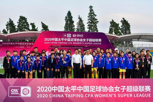 拜仁与CEO德雷森及体育董事埃贝尔续约至2029年
